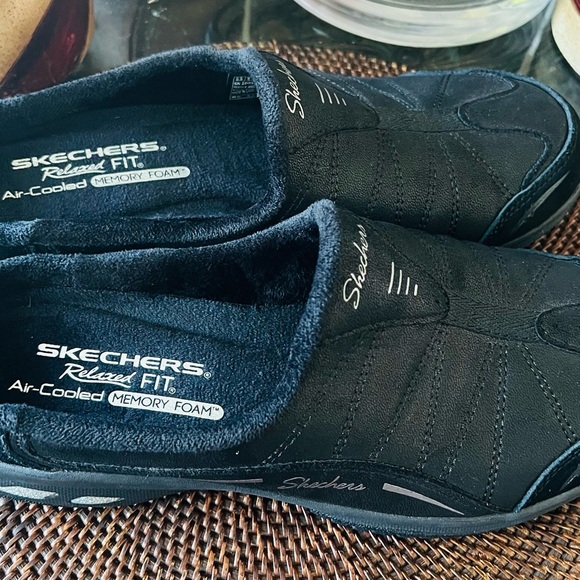 Sketchers Carpool shoe - Picture 2 of 4